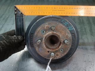 Ступица правая задняя MAZDA DEMIO DE3FS ZJ 3 ракурс Ступица правая задняя MAZDA DEMIO DE3FS ZJ 3 ракурс