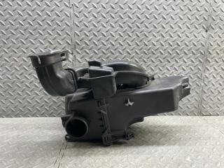 Корпус воздушного фильтра MAZDA DEMIO DEJFS P301-133AY 3 ракурс