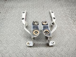 Петля капота TOYOTA PRIUS ZVW30 2 ракурс