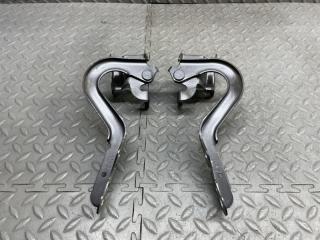 Петля капота TOYOTA VITZ NSP130 1 ракурс Петля капота TOYOTA VITZ NSP130 1 ракурс