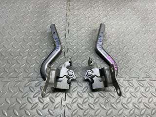 Петля капота TOYOTA VITZ NSP130 2 ракурс Петля капота TOYOTA VITZ NSP130 2 ракурс