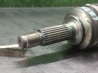 Привод правый передний TOYOTA PASSO KGC10 1KR-FE 3 ракурс Привод правый передний TOYOTA PASSO KGC10 1KR-FE 3 ракурс