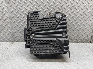 Блок предохранителей PEUGEOT 3008 E1065596 2 ракурс
