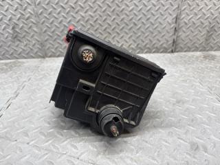 Блок предохранителей PEUGEOT 308 T91 9810296380 2 ракурс