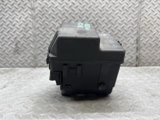 Блок предохранителей SUZUKI JIMNY JB23W K6A-T 1 ракурс Блок предохранителей SUZUKI JIMNY JB23W K6A-T 1 ракурс