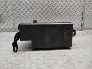 Блок предохранителей SUBARU IMPREZA GG3 82231FE040 1 ракурс
