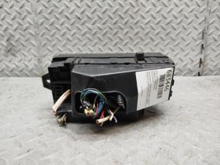 Блок предохранителей SUBARU IMPREZA GG3 82231FE040 2 ракурс