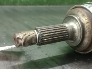 Привод левый передний TOYOTA PASSO KGC30 1KR-FE 3 ракурс Привод левый передний TOYOTA PASSO KGC30 1KR-FE 3 ракурс