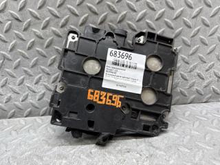 Блок предохранителей PEUGEOT 208 9819596180 2 ракурс