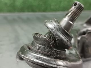 Рычаг правый передний NISSAN TINO V10 QG18DE 4 ракурс