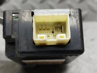 Блок управления дверьми TOYOTA CROWN GWS204 89740-30230 3 ракурс