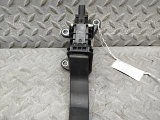 Педаль подачи топлива HONDA VEZEL RV6 17800-T00-J011-M4 2 ракурс