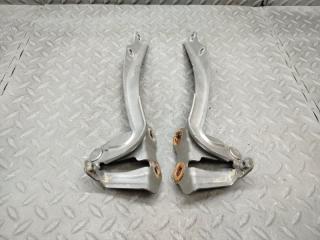 Петля капота TOYOTA RACTIS NCP100 2 ракурс Петля капота TOYOTA RACTIS NCP100 2 ракурс
