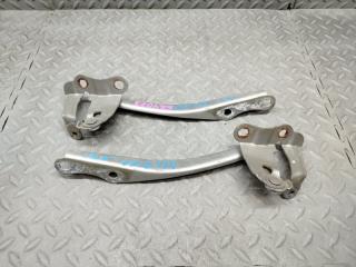 Петля капота TOYOTA RACTIS NCP100 3 ракурс