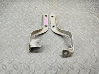 Петля капота SUZUKI EVERY DA64V 2 ракурс