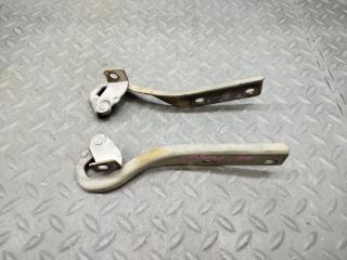 Петля капота SUZUKI EVERY DA62V 3 ракурс