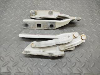 Петля капота VOLKSWAGEN GOLF 1K 5K0823301B 3 ракурс