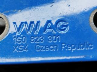Петля капота VOLKSWAGEN UP! 121 1S0823301 4 ракурс