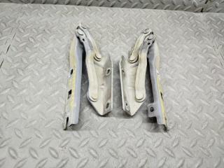 Петля капота VOLKSWAGEN GOLF 1K 5K0823302C 1 ракурс