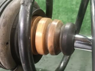 Стойка левая передняя MAZDA DEMIO DE3FS ZJ D65134900E 4 ракурс