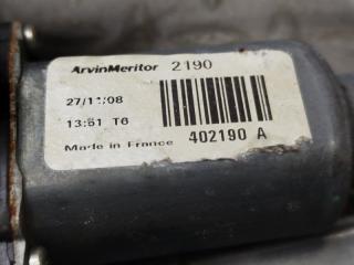Стеклоподъемник правый задний NISSAN DUALIS KNJ10 MR20DE 402190A 5 ракурс