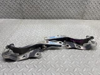 Петля капота TOYOTA ALPHARD ANH10 3 ракурс