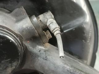 Ступица правая передняя TOYOTA ALTEZZA GXE10 1G-FE BEAMS 5 ракурс