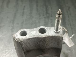Подушка двигателя правая передняя TOYOTA PASSO KGC30 1KR-FE 3 ракурс