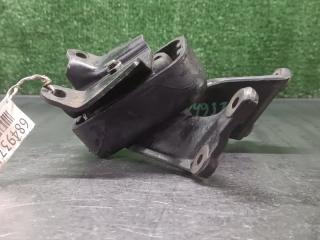 Подушка двигателя левая передняя SUZUKI JIMNY JB23W K6A-T 3 ракурс Подушка двигателя левая передняя SUZUKI JIMNY JB23W K6A-T 3 ракурс