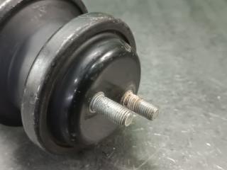 Подушка двигателя правая передняя SUBARU LEGACY BR9 EJ253JUAFE 3 ракурс