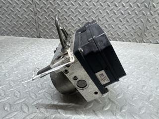 Блок abs NISSAN ELGRAND MNE51 VQ25DE 47660WL001 3 ракурс