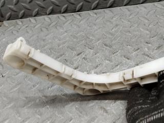 Крепеж бампера правый задний MITSUBISHI DELICA D:5 CV4W 4B11 2M8E 5 ракурс