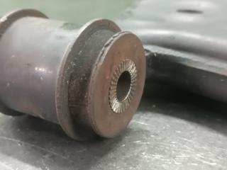 Рычаг левый задний TOYOTA ALTEZZA SXE10 3S-GE BEAMS 4 ракурс Рычаг левый задний TOYOTA ALTEZZA SXE10 3S-GE BEAMS 4 ракурс