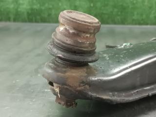 Рычаг левый передний SUBARU LEGACY BG5 EJ20EDAAGE 3 ракурс