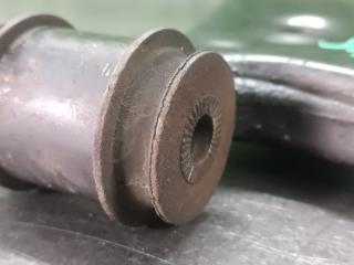 Рычаг левый задний TOYOTA ALTEZZA SXE10 3S-GE BEAMS 4 ракурс Рычаг левый задний TOYOTA ALTEZZA SXE10 3S-GE BEAMS 4 ракурс
