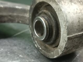 Рычаг правый задний TOYOTA ARISTO JZS147 2JZ-GTE 5 ракурс Рычаг правый задний TOYOTA ARISTO JZS147 2JZ-GTE 5 ракурс