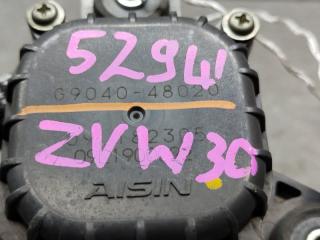 Помпа инвертора TOYOTA PRIUS ZVW30 G9040-48020 5 ракурс