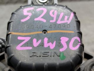 Помпа инвертора TOYOTA PRIUS ZVW30 G9040-47090 5 ракурс