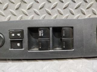 Блок упр. стеклоподьемниками правый передний HONDA STEPWGN RK5 R20A 35750-SZW-J11 4 ракурс
