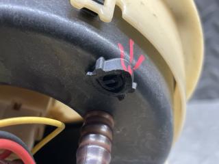 Топливный насос SUZUKI SPLASH XB32S K12B 15100-73KA0-000 4 ракурс