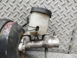 Главный тормозной цилиндр MAZDA DEMIO DW5W B5 867-04904 3 ракурс Главный тормозной цилиндр MAZDA DEMIO DW5W B5 867-04904 3 ракурс