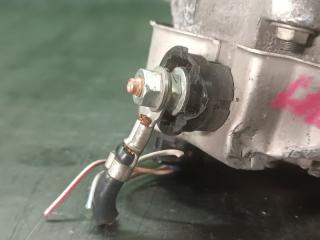 Генератор TOYOTA BB QNC21 27060-B1030 4 ракурс Генератор TOYOTA BB QNC21 27060-B1030 4 ракурс
