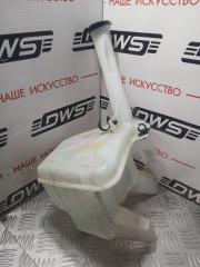Запчасть бачок омывателя Toyota Vitz