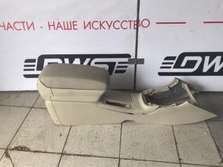 Подлокотник Toyota Avensis