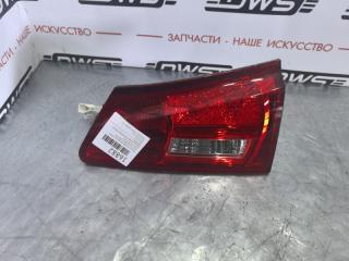 Фонарь вставка багажника правый Lexus IS250