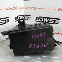 Блок реле и предохранителей Toyota Estima