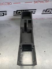 Бардачок между сиденьями Nissan X-Trail