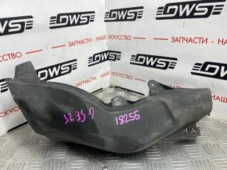 Фото запчасти воздухозаборник Lexus IS250 контрактная запчасть Запчасть воздухозаборник Lexus IS250