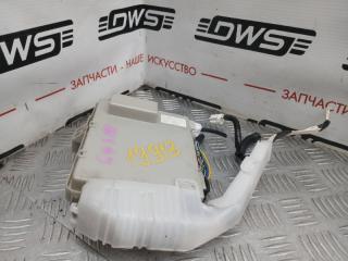 Фото запчасти блок реле и предохранителей Lexus GS450H 2010 контрактная запчасть Запчасть блок реле и предохранителей Lexus GS450H 2010