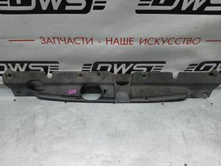 Накладка радиатора Honda CR-V 2004